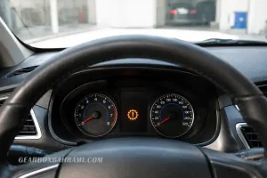 روشن شدن چراغ گیربکس ام وی ام